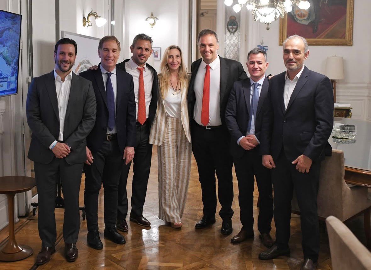 Trastienda de la aprobación de la reforma laboral: festejos medidos, el nuevo bloque oficialista y el error de Menem que casi cuesta la votación