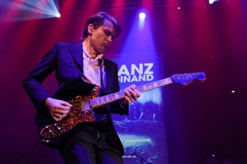 Agenda de espectáculos con lo mejor de la semana: Franz Ferdinand, La Vela Puerca, Carlos Casella, "El tema del verano" y más