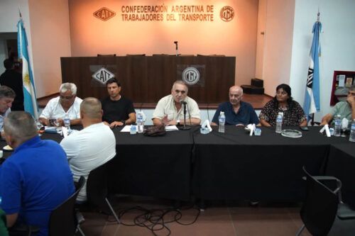 Los sindicatos del transporte paran el miércoles desde las 13 horas contra la reforma laboral