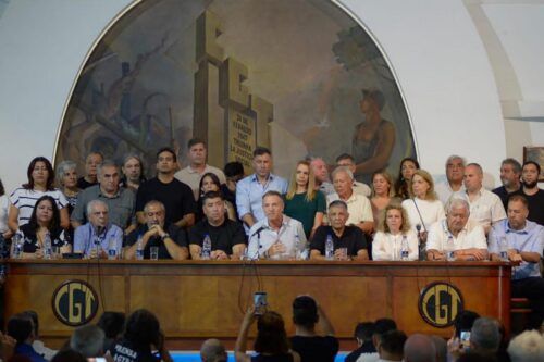 La CGT anticipa un paro “contundente”, de punta a punta del país y sin servicios, contra la reforma laboral