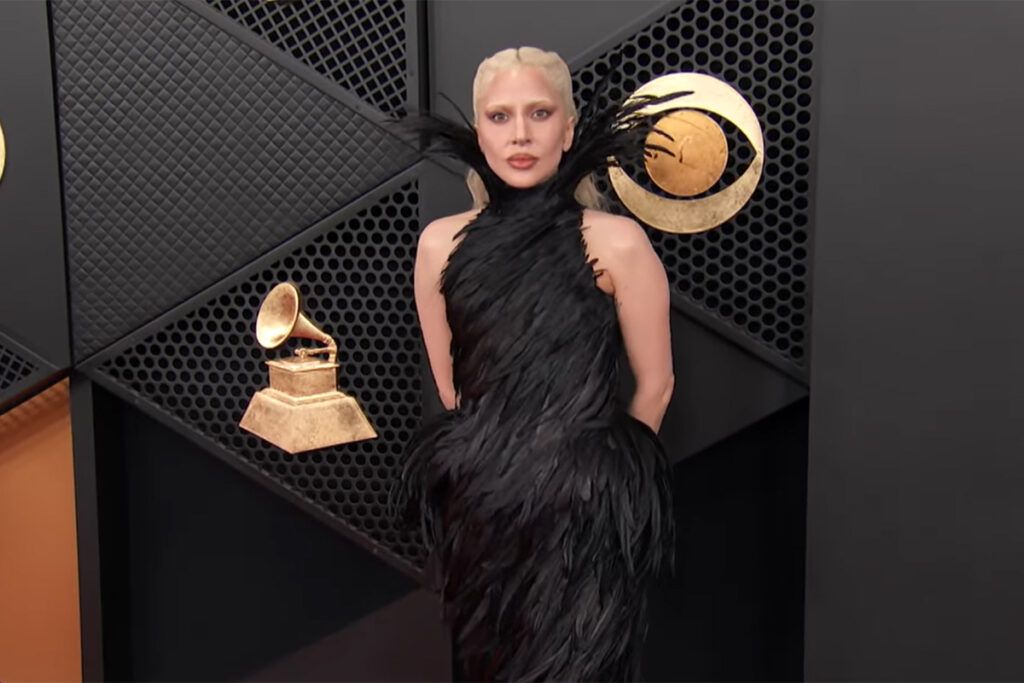 Premios Grammy 2026: críticas generalizadas al ICE y la consagración de Ca7riel y Paco Amoroso