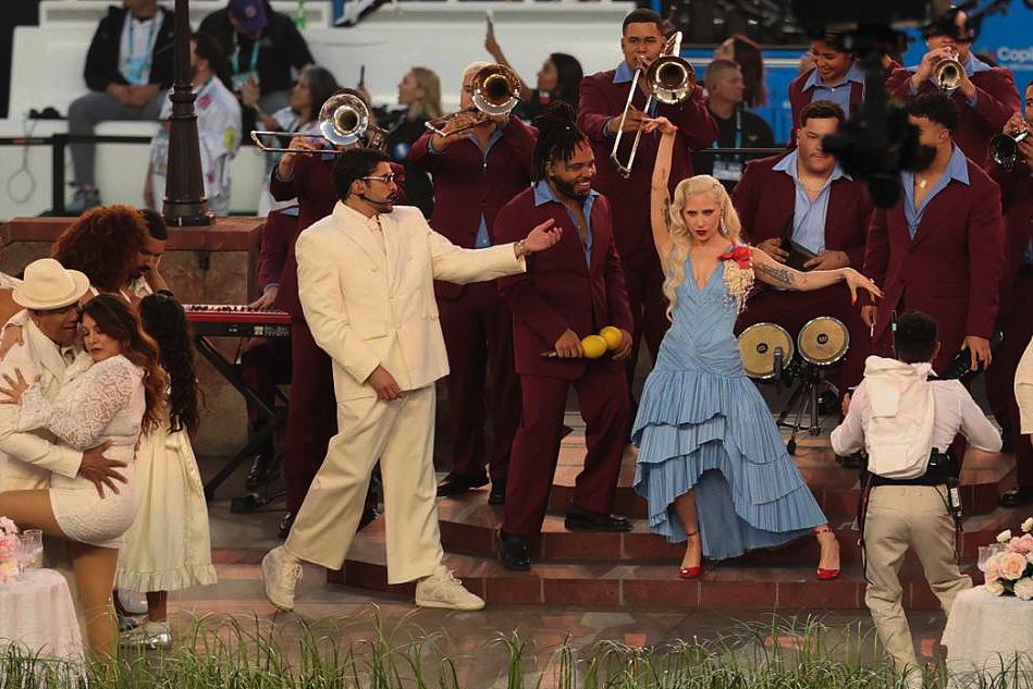 Efecto Bad Bunny en el Super Bowl: se multiplicaron un 178% las búsquedas para estudiar castellano en EE. UU.