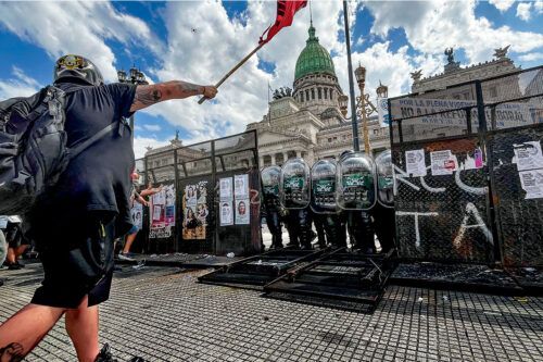 Reforma laboral: en Diputados la pulseada tiene un final abierto