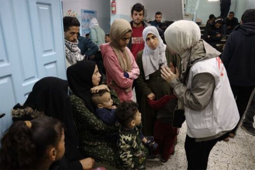 Israel sigue matando niños en Gaza y ordena la expulsión de Médicos Sin Fronteras