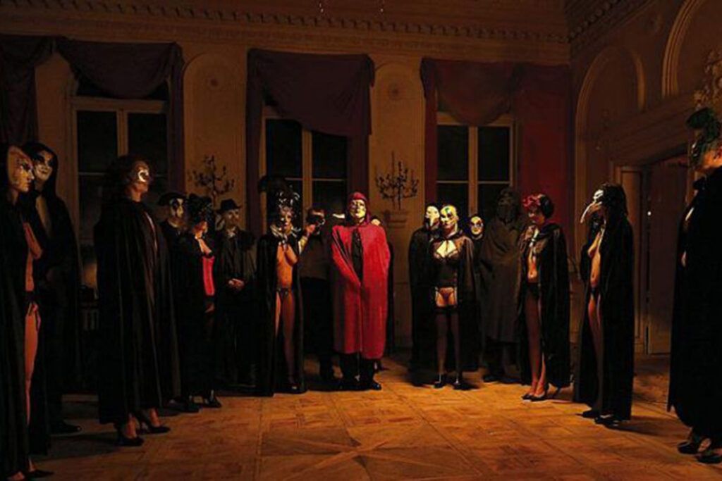 "Ojos bien cerrados": la película de Kubrick que anticipó el horror del caso Epstein