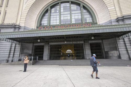 Casi 72% de respaldo al paro general y caída en el apoyo a la reforma laboral