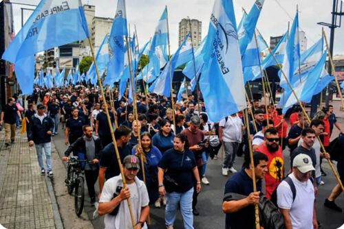 Rosario: gremios y agrupaciones sociales pararon y marcharon contra la reforma laboral