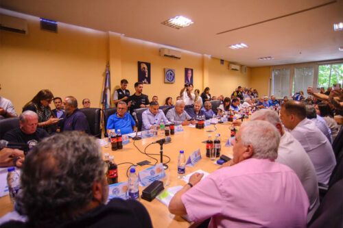 La CGT amenaza con “escalar medidas” mientras su interna se profundiza