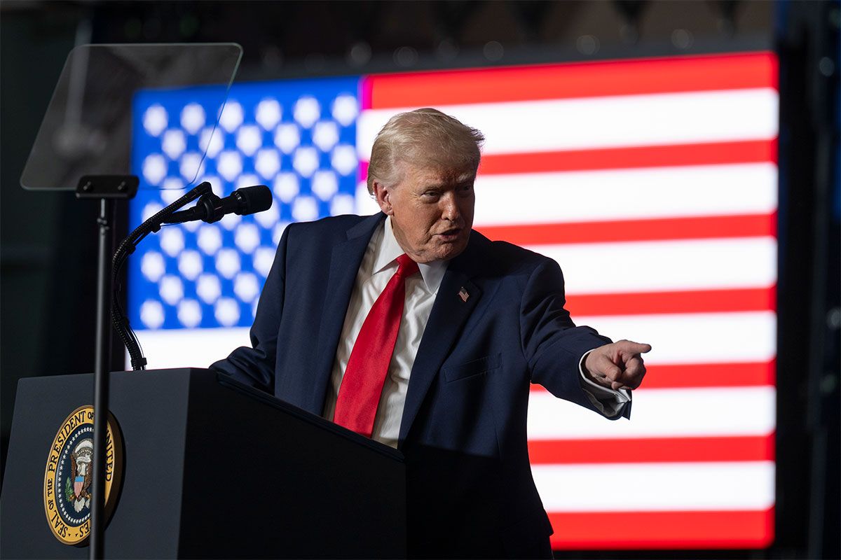 Trump quiere cobrar peaje para cruzar por el estrecho de Ormuz