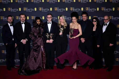 «Una batalla tras otra» triunfa en los premios de la Academia británica y se perfila como favorita en los Oscar