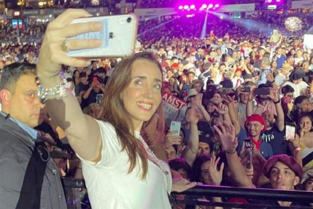 "La Rioja es montonera y peronista”: le dijeron negacionista a Victoria Villarruel y homenajearon a los desaparecidos en la Fiesta de la Chaya