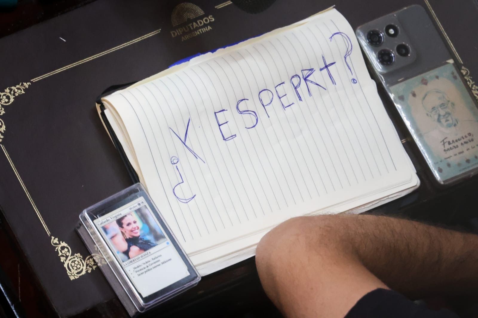 #AsambleaLadoB: el hastag con el que los periodistas publicaron lo que la transmisión oficial censuró