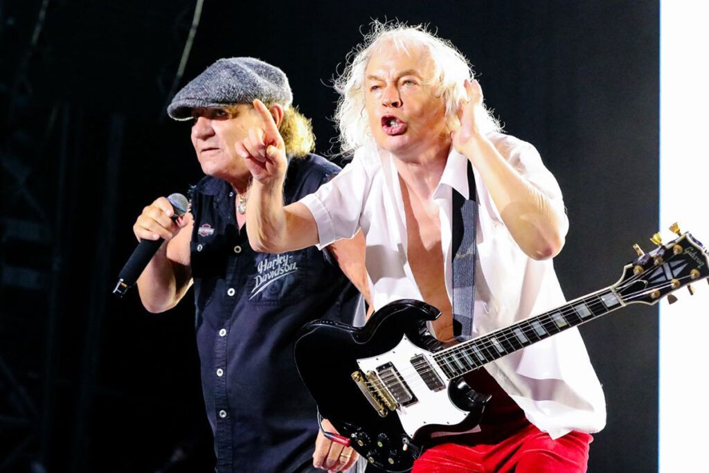 Agenda de espectáculos con lo mejor de la semana: AC/DC, Boy Olmi, Manuel Puig en teatro y películas para ver a 50 años del golpe