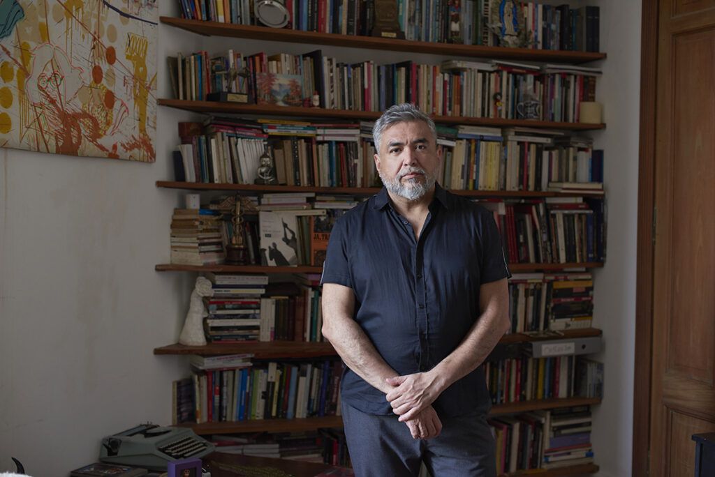 Cristian Alarcón: “En la motosierra de Milei hay una adhesión emocional de la gente” 3 Cristian Alarcón: “En la motosierra de Milei hay una adhesión emocional de la gente”