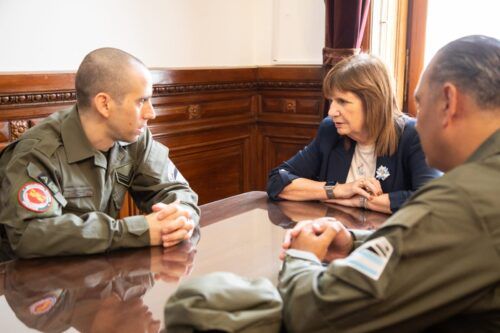 Patricia Bullrich logró tener su encuentro con el gendarme Nahuel Gallo en el Senado
