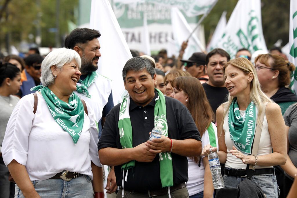 Carlos Quintriqueo: “El modelo extractivista genera expectativas, pero también más desigualdad y marginalidad”
