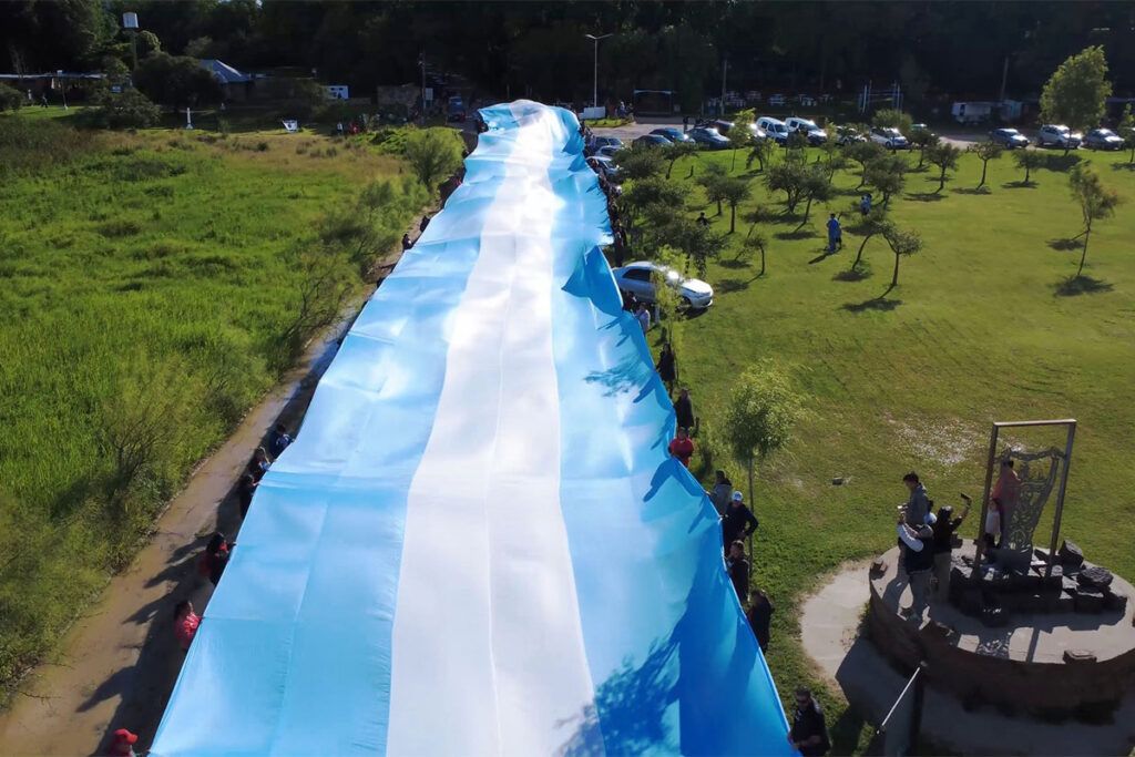 “Patria o colonia”: se llevan el oro, nos dejan la deuda y lo llaman progreso