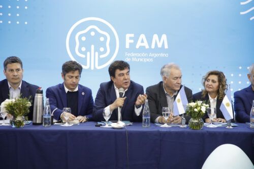 Legisladores peronistas e intendentes toman distancia de Milei en la guerra con Irán