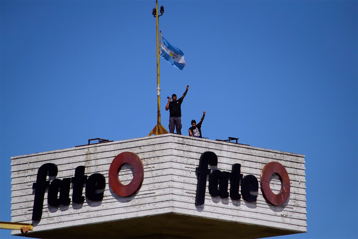 «Ciencia para unir las luchas»: FATE y CONICET compartirán una jornada en la puerta de la fábrica