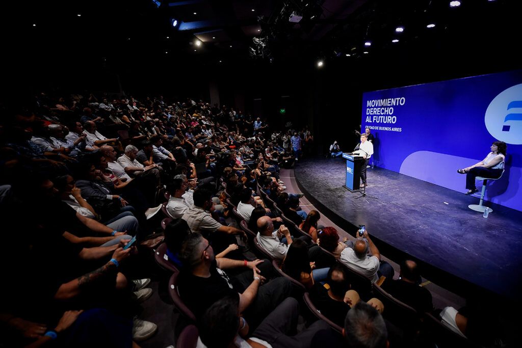 Desembarco de Kicillof en CABA: lanzó su propio espacio e insistió con la necesidad de construir una alternativa política para 2027