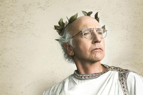 Larry David regresa a la televisión con su humor neurótico y políticamente incorrecto, pero en un formato inédito