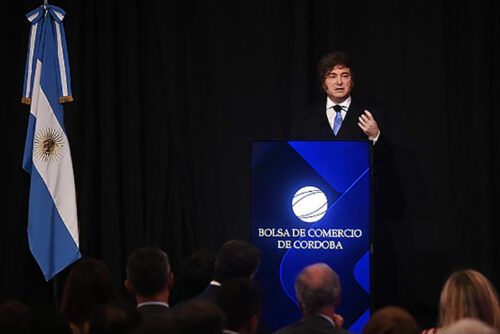 En medio del escándalo $Libra, Milei bajó los decibeles contra los empresarios y les pidió inversiones