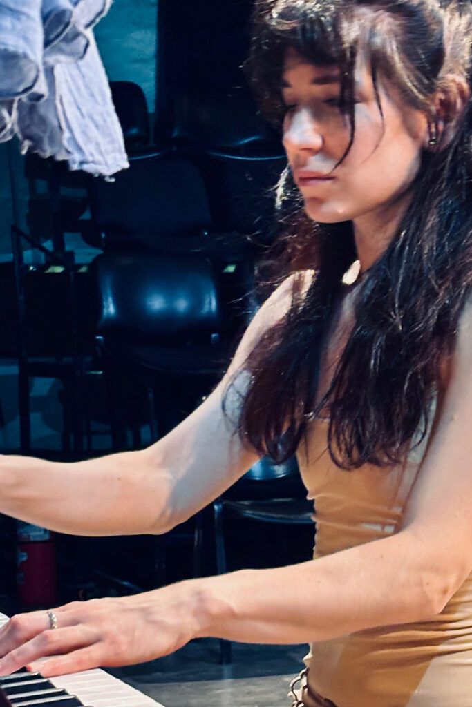 "Silencio de hembra", una historia sobre violencia, memoria y silencios