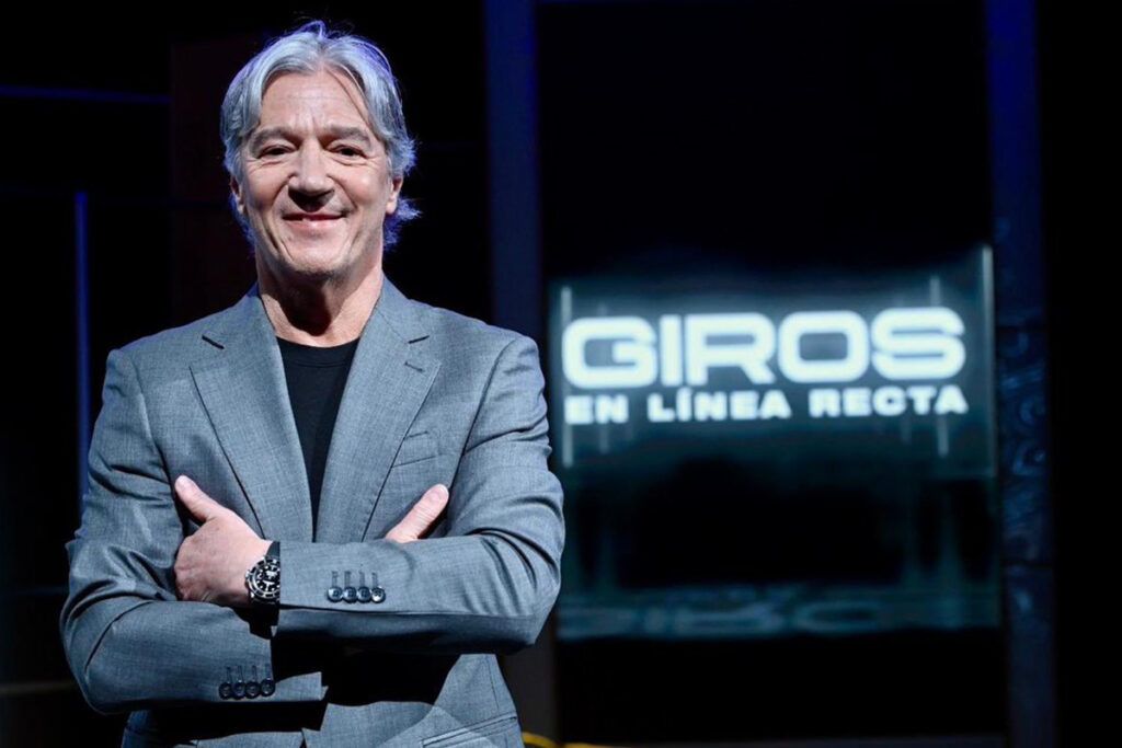 La justificación del periodista amigo de Adorni, que viajó con él a Punta del Este: "Manu no es parte de la política"