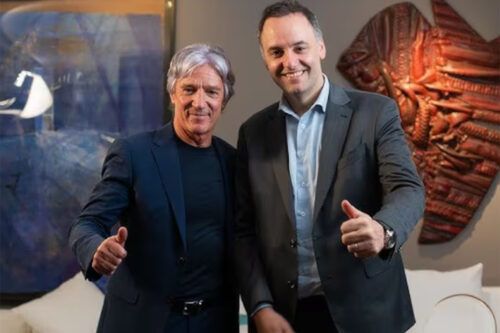 La justificación del periodista amigo de Adorni, que viajó con él a Punta del Este: «Manu no es parte de la política»