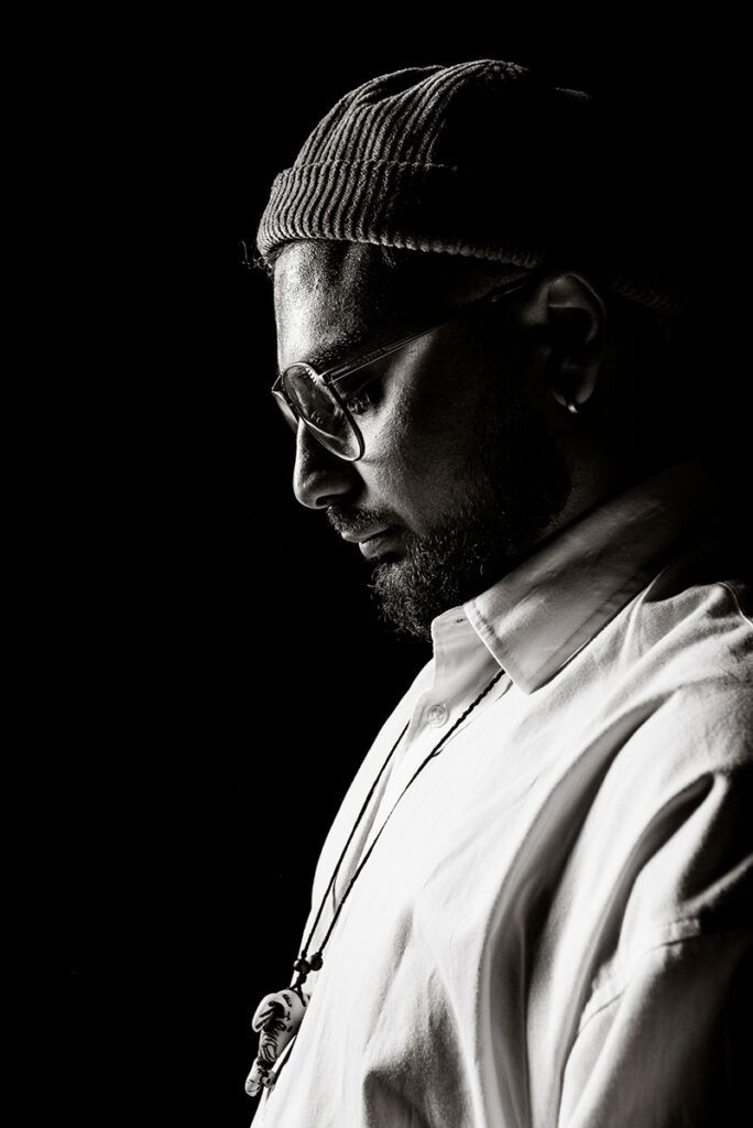 Agenda de espectáculos con lo mejor de la semana: AC/DC, Boy Olmi, Manuel Puig en teatro y películas para ver a 50 años del golpe