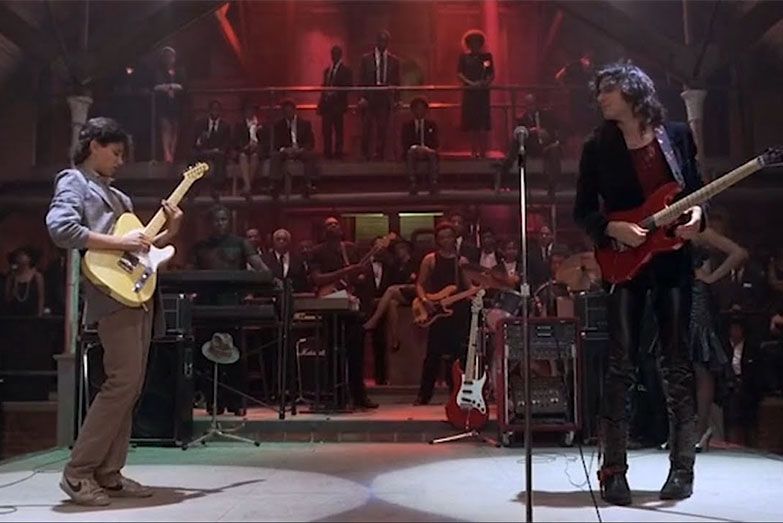 "Crossroads", la curiosa película que reivindica a Robert Johnson, lo traiciona con Paganini y sólo es recordada porque lanzó a Steve Vai a las grandes audiencias