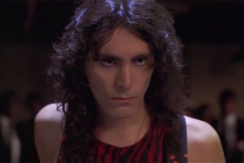 "Crossroads", la curiosa película que reivindica a Robert Johnson, lo traiciona con Paganini y sólo es recordada porque lanzó a Steve Vai a las grandes audiencias