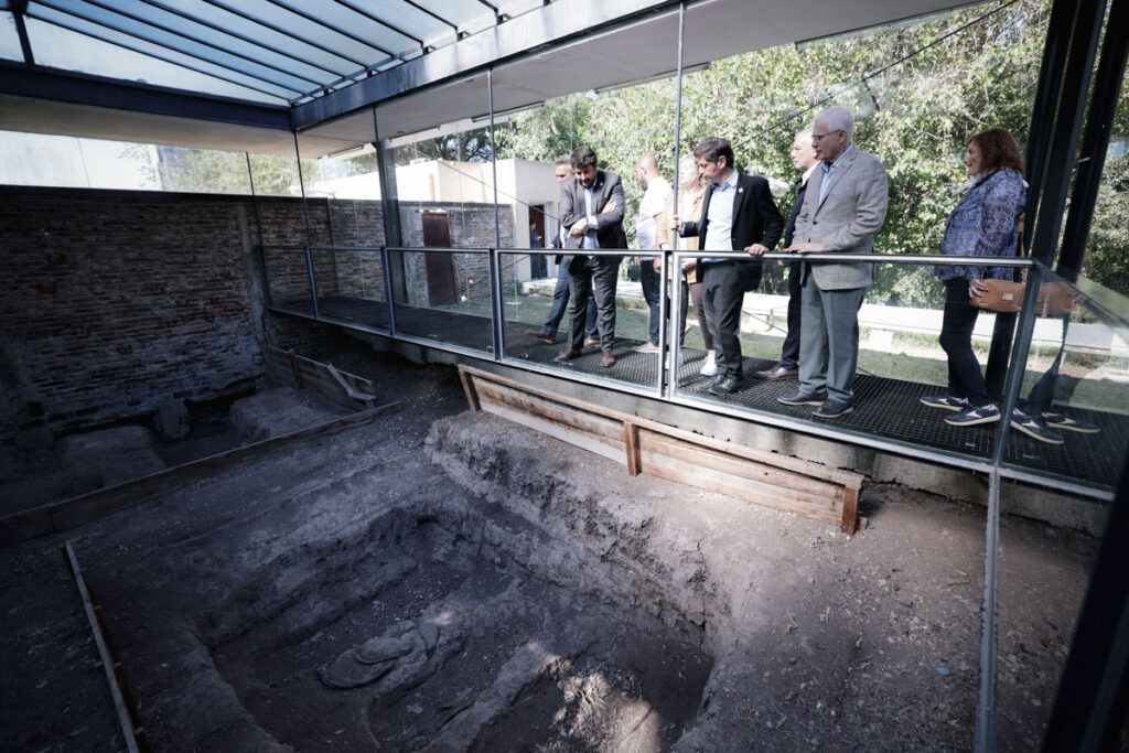 A 50 años del Golpe, Kicillof visitó un ex centro clandestino de detención y firmó convenio con el Equipo de Antropología Forense