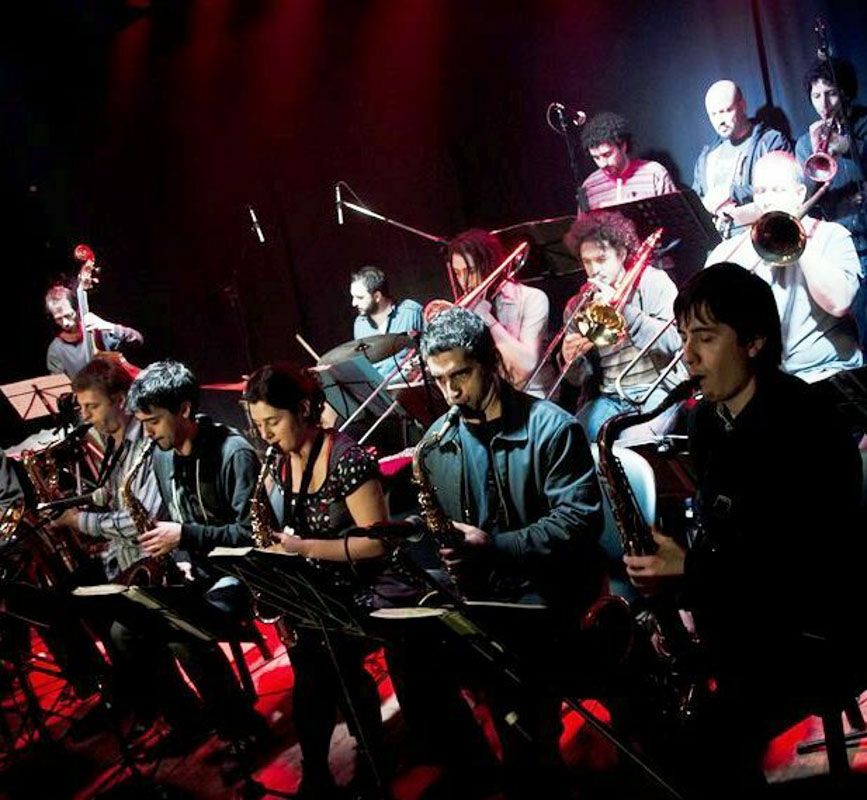 Agenda de Espectáculos con lo mejor de la semana: Bryan Adams, Jim Jarmusch, Darín, Nico Sorín y un festival solidario para los afectados por los incendios en la Patagonia 5 Agenda de Espectáculos con lo mejor de la semana: Bryan Adams, Jim Jarmusch, Darín, Nico Sorín y un festival solidario para los afectados por los incendios en la Patagonia