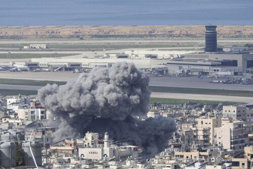 Israel lanza una nueva oleada de bombardeos contra el sur de Beirut