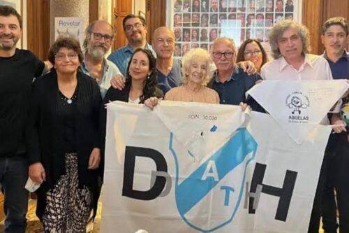 El Club Temperley pone en marcha un contador de nietos y nietas restituidos junto a las Abuelas de Plaza de Mayo