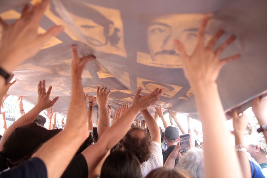 Son sin cuenta: crónica de una multitud que no va a desaparecer