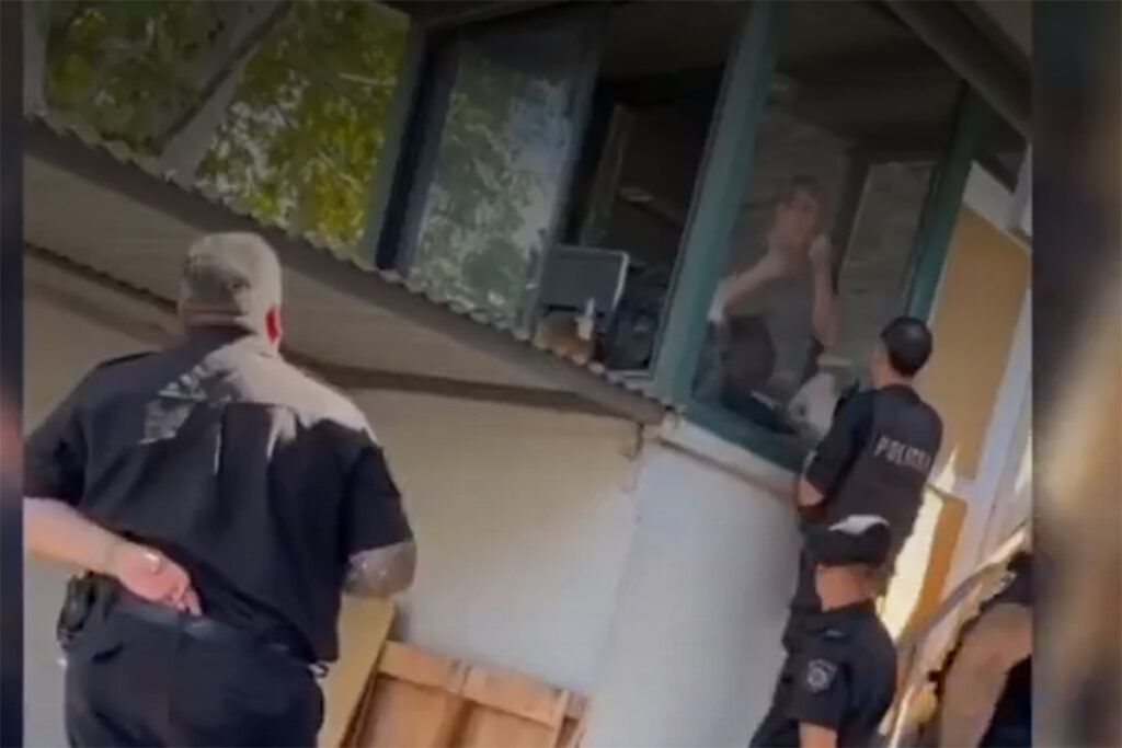 Rosario: Investigan si una Taser inició el fuego que hirió al vigilador que reclamaba por su salario