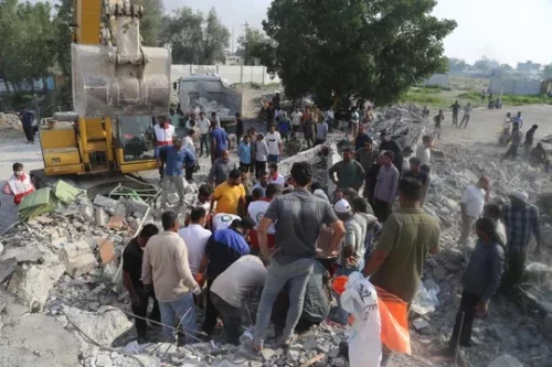 Bombardeo en Irán: hay más de 200 muertos, entre ellos unos 60 niños