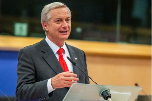 Kast se lanzó a un plan para blindar las fronteras con Bolivia y Perú contra los inmigrantes