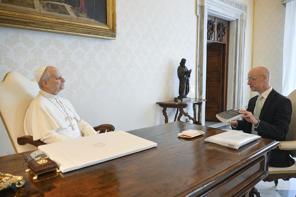 Papa Leon XIV contra el opus dei