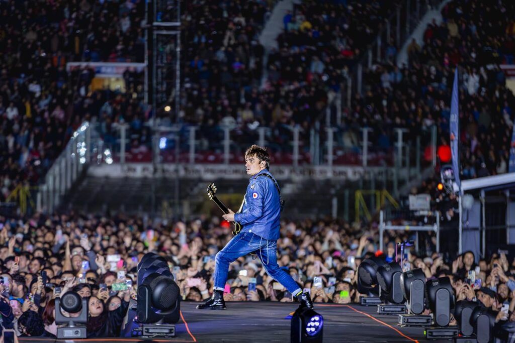 La sorprendente historia de Los Bunkers, la banda chilena que volvió cuando sus canciones tomaron las calles