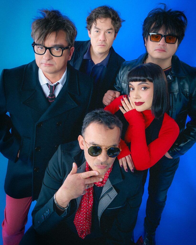 La sorprendente historia de Los Bunkers, la banda chilena que volvió cuando sus canciones tomaron las calles