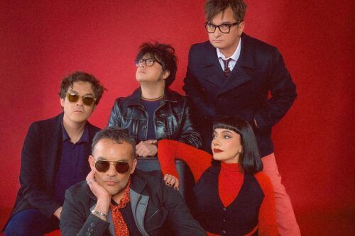 La sorprendente historia de Los Bunkers, la banda chilena que volvió cuando sus canciones tomaron las calles