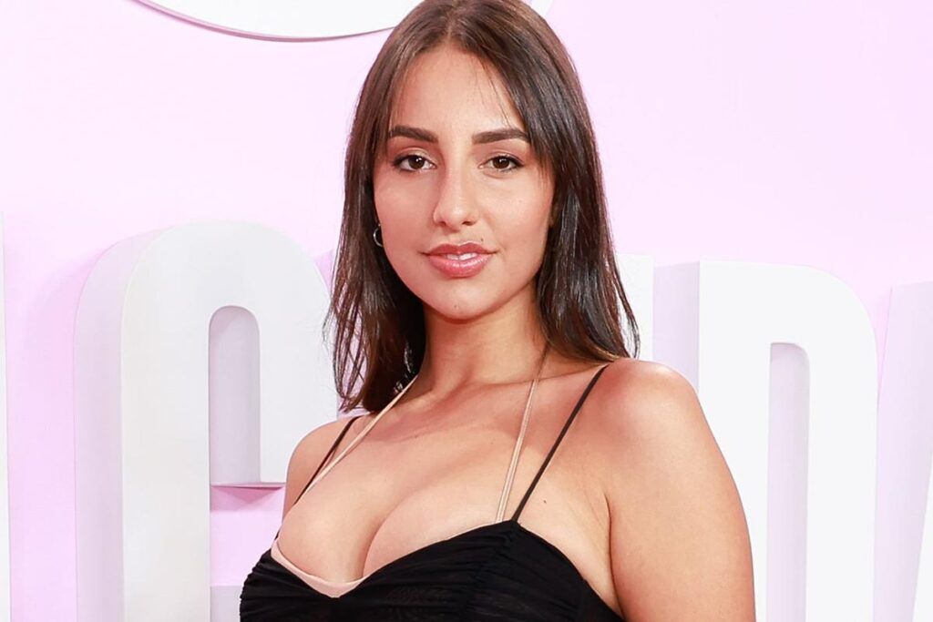 Luna, su nieta, reivindica el legado íntimo de Joan Manuel Serrat: “Lo mejor que me deja es el respeto y el amor” 1 Luna, su nieta, reivindica el legado íntimo de Joan Manuel Serrat: “Lo mejor que me deja es el respeto y el amor”