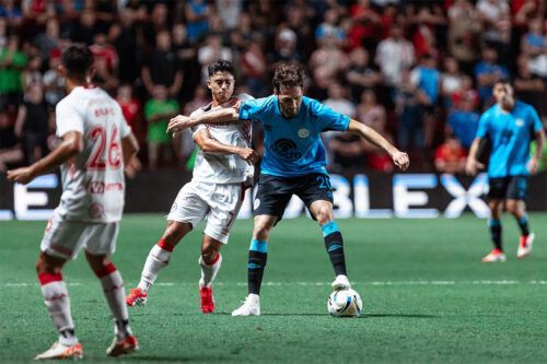 La vigencia del Mudo Vázquez, el futbolista más elegante y el que mejor aplica la pausa