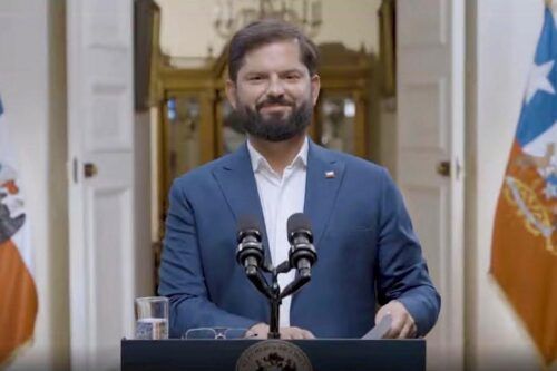 Boric asegura que se va «con las manos limpias» y dejando un Chile «mejor»