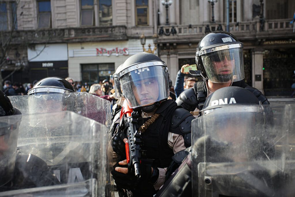 Ser migrante en la Argentina de Milei