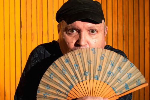 Fernando Noy: «La poesía es un don perverso y mágico que te vuelve hipersensible»