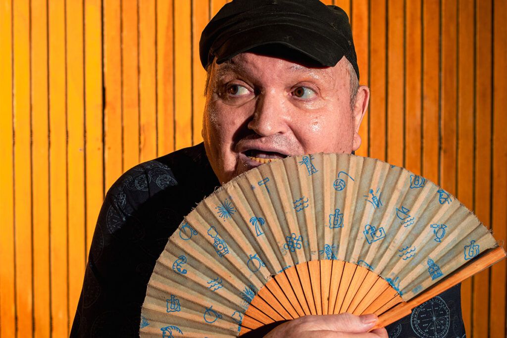 Fernando Noy: "La poesía es un don perverso y mágico que te vuelve hipersensible" 2 Fernando Noy: "La poesía es un don perverso y mágico que te vuelve hipersensible"